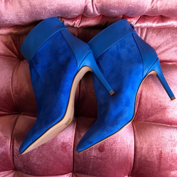 BCBGMaxAzria Booties💙🏷 - Picture 1 of 7